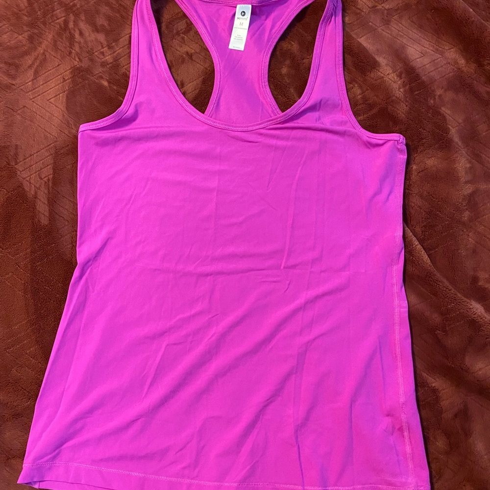 90 degree tank top